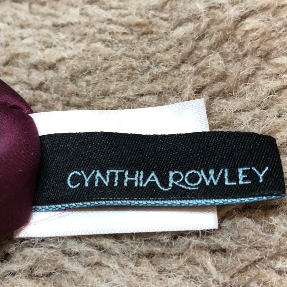 🔴 Purple Infinity Scarf 🧣 - Picture 3 of 4